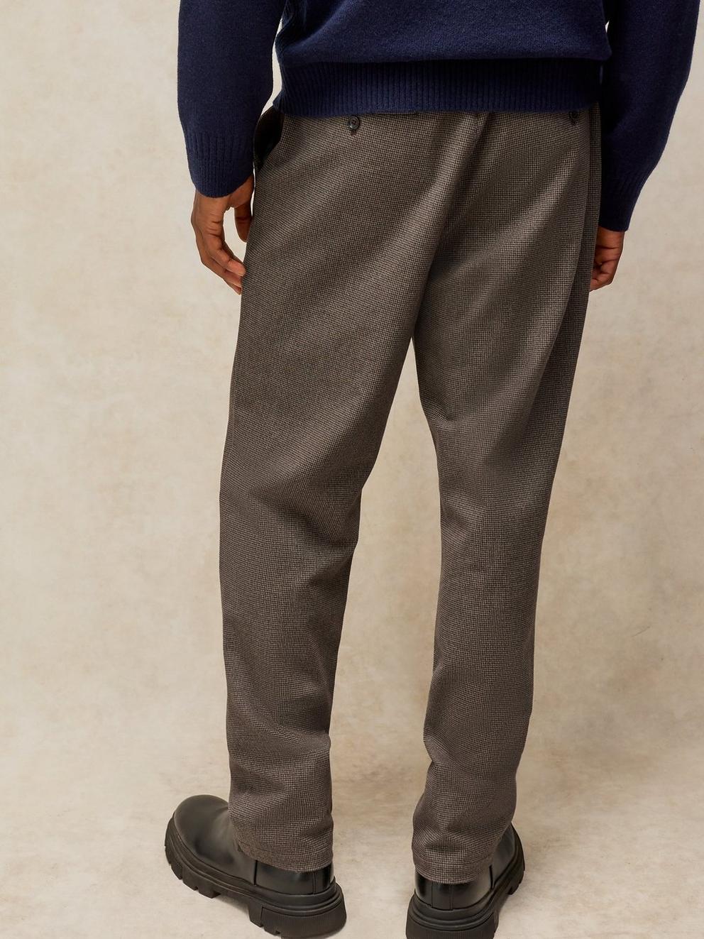 ACTON TWEEDY TROUSER in BROWN MLT - MODEL BACK
