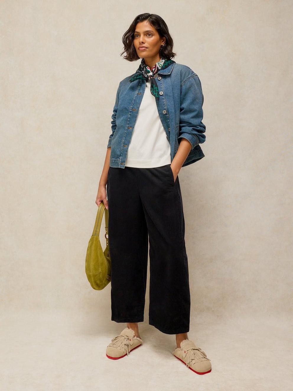 EVA DENIM JACKET in MID DENIM - LIFESTYLE