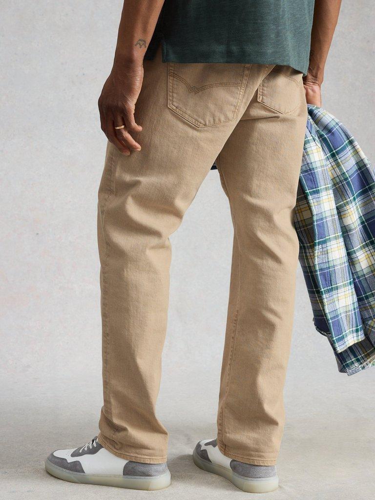 Eastwood Garment Dye Jeans in LGT NAT - MODEL BACK