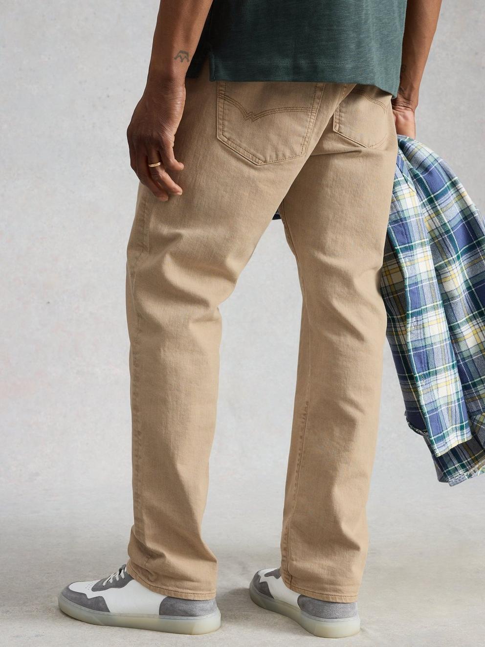 Eastwood Garment Dye Jeans in LGT NAT - MODEL BACK