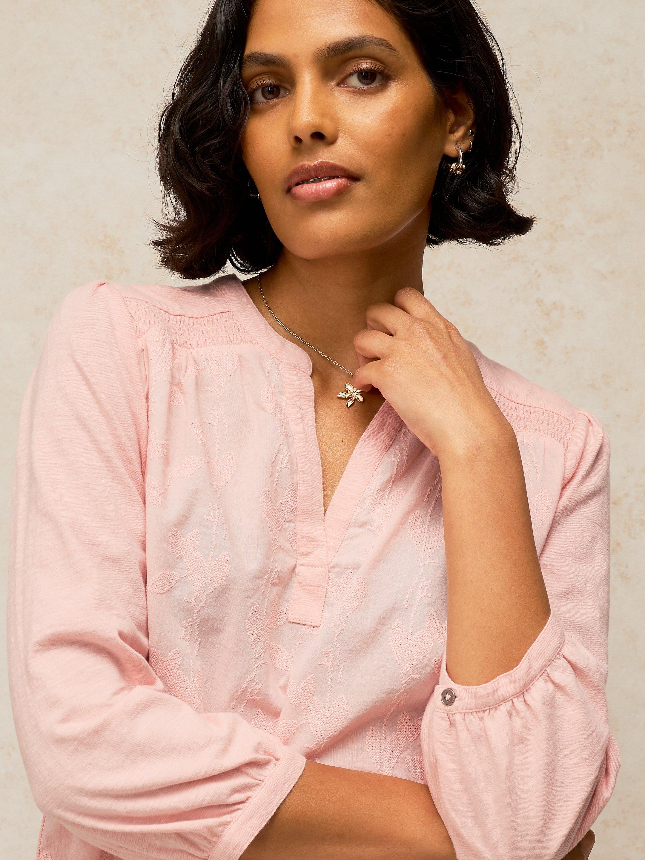 AMELIA EMBROIDERED TOP