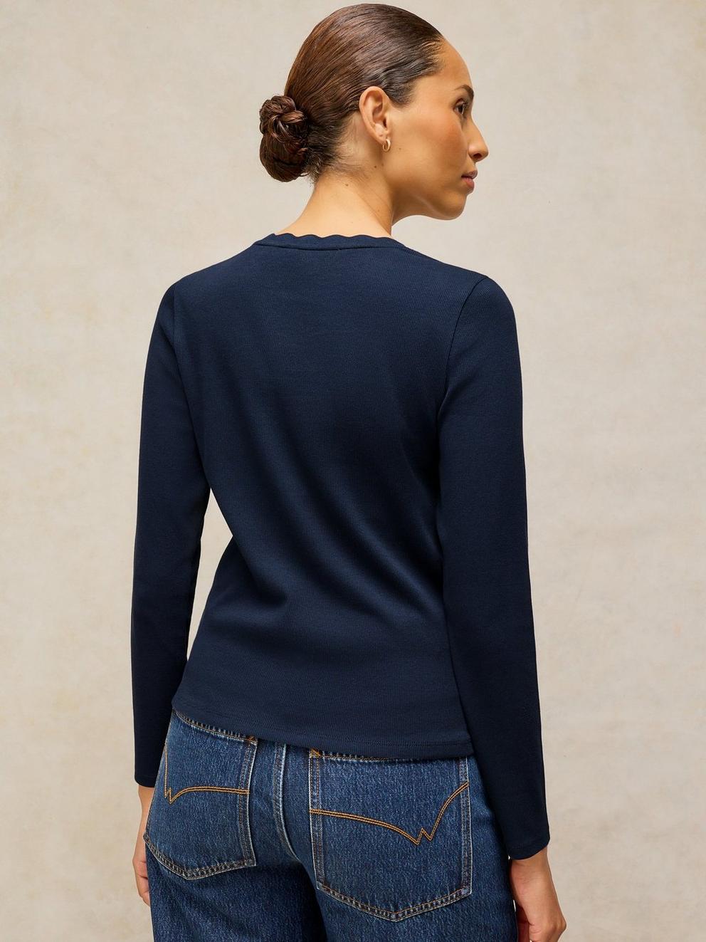 AIDA SCALLOP LS TEE in DARK NAVY - MODEL BACK