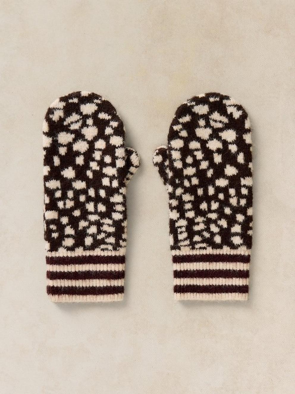 JACQAURD ANIMAL KNITTED MITT in BROWN MLT - FLAT FRONT
