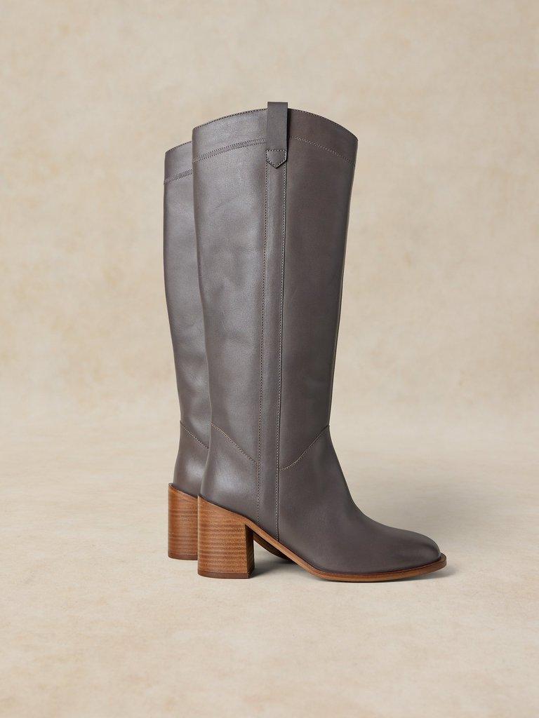 ISLA LEATHER KNEE HIGH BOOT in DK GREY - MODEL DETAIL
