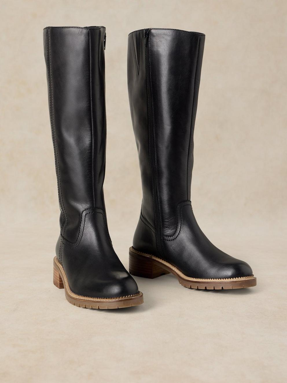 WIDE FIT LEATHER SERENA BOOT in PURE BLK - FLAT FRONT