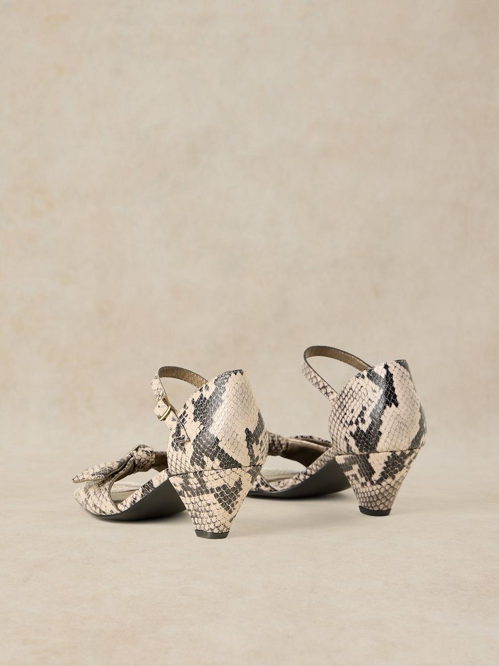 DARLA LOW HEEL SANDAL in NAT MLT - FLAT BACK