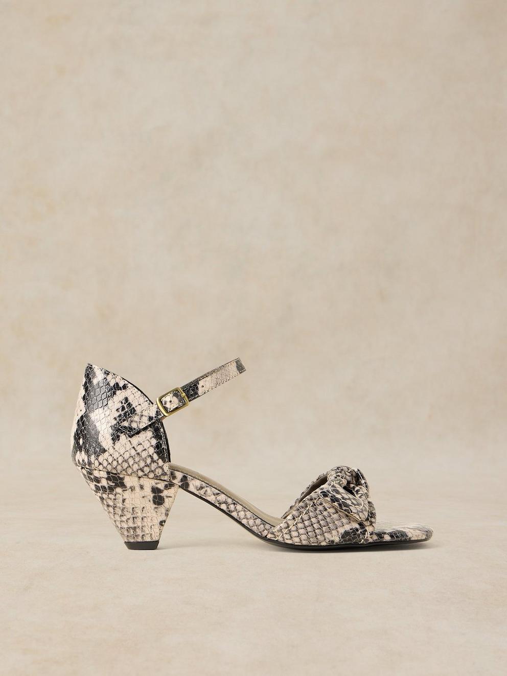DARLA LOW HEEL SANDAL in NAT MLT - LIFESTYLE