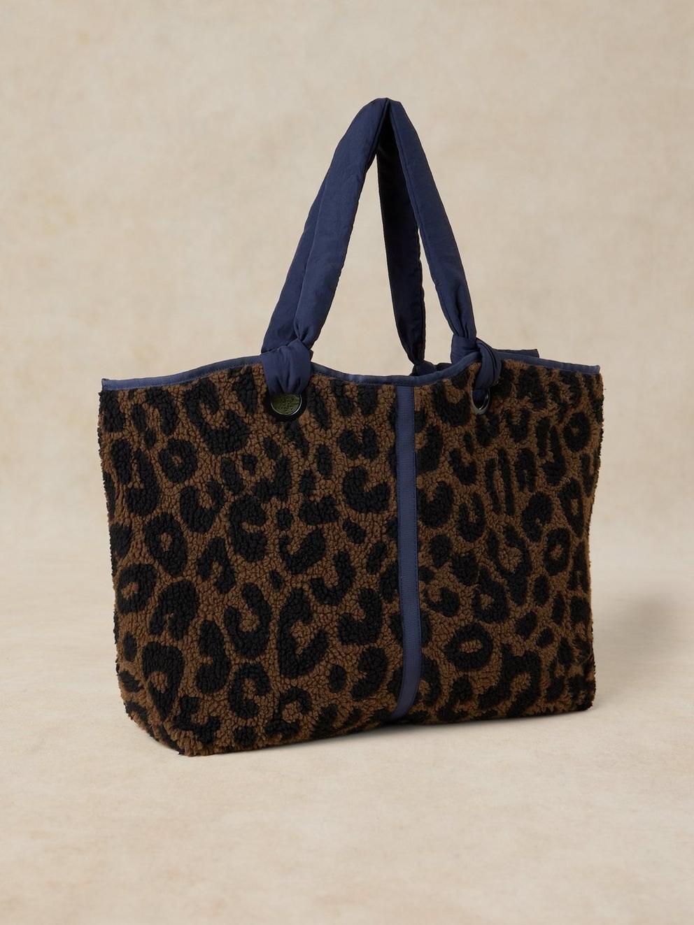 BONNIE REVERSIBLE TOTE in KHAKI GRN - FLAT BACK