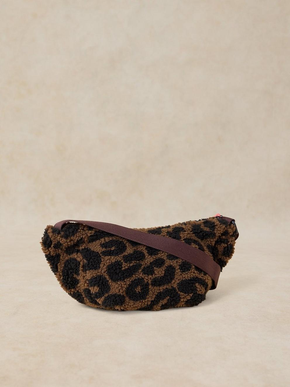 MEADOW BORG CROSSBODY in BROWN MLT - FLAT BACK