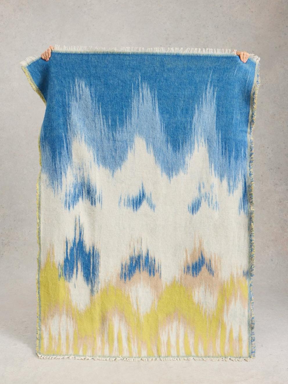 Inside Story Throw in BLUE MLT - FLAT FRONT