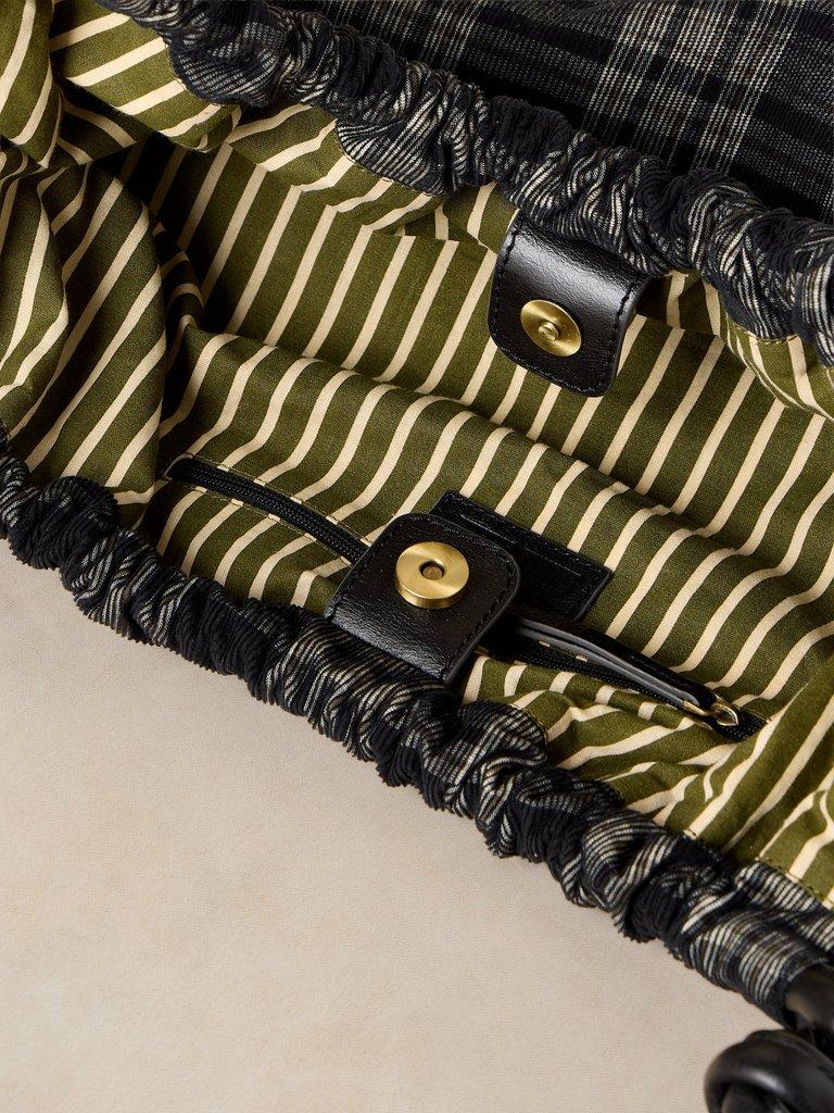 CALLIE SHOULDER BAG in BLK MLT - FLAT DETAIL