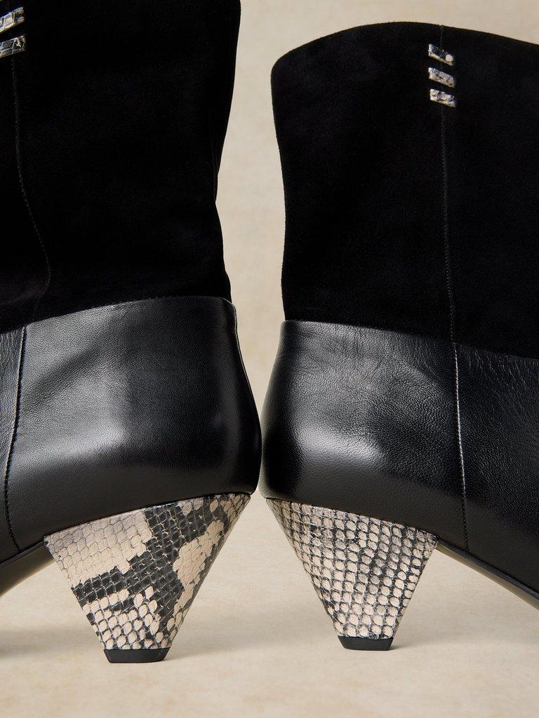 CHRISSIE SLOUCH BOOT in BLK MLT - FLAT DETAIL