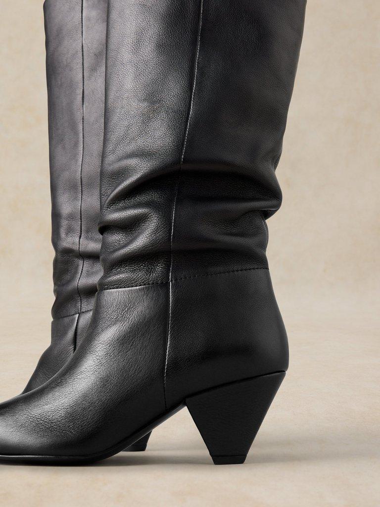 CHRISSIE KNEE HIGH SLOUCH BOOT in PURE BLK - FLAT DETAIL