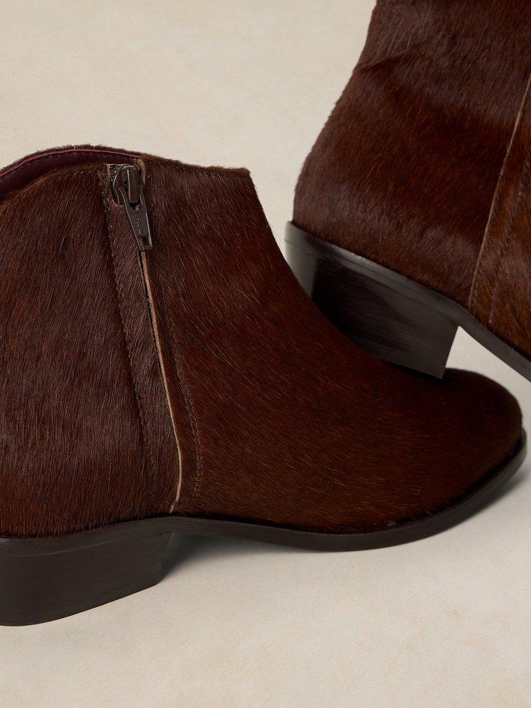 WIDE FIT ANIMAL ANKLE BOOT in DK BROWN - FLAT DETAIL