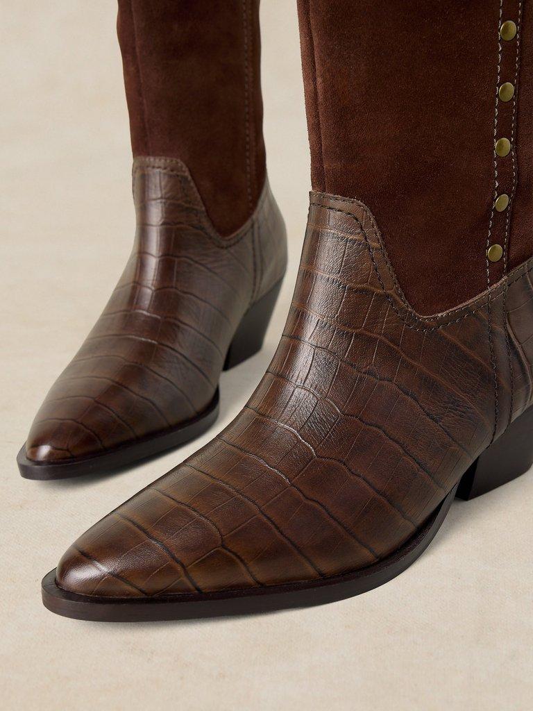 JANIE WESTERN KNEE HIGH BOOT in DK BROWN - FLAT DETAIL
