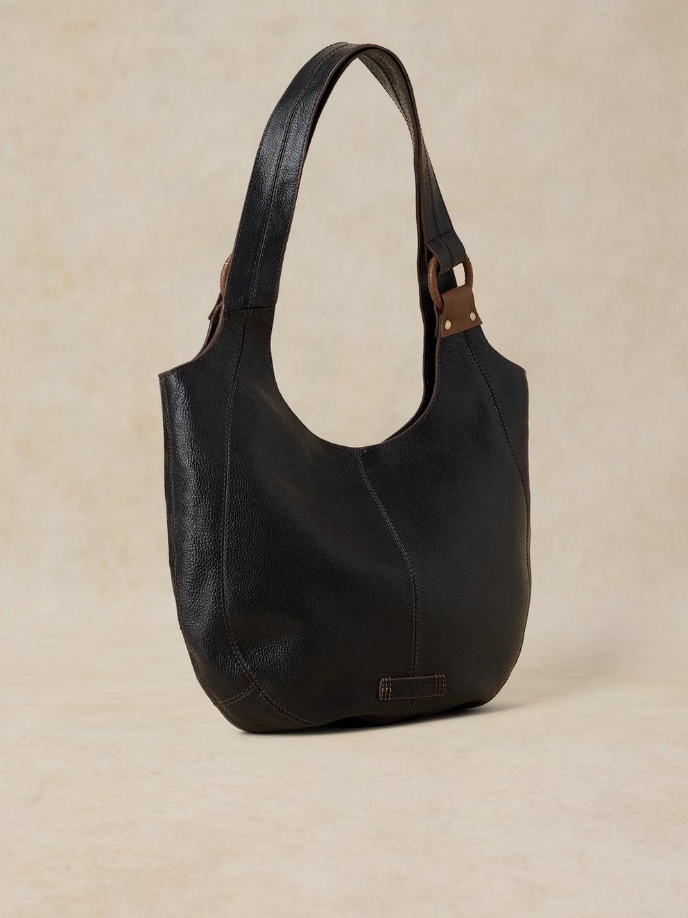 SAFFY LEATHER SHOULDER BAG in PURE BLK - FLAT BACK