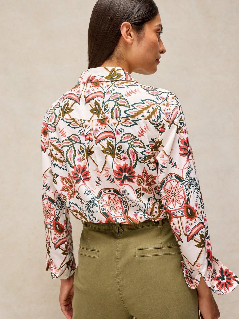 LIBBY PRINTED SHIRT in IVORY PR - MODEL BACK