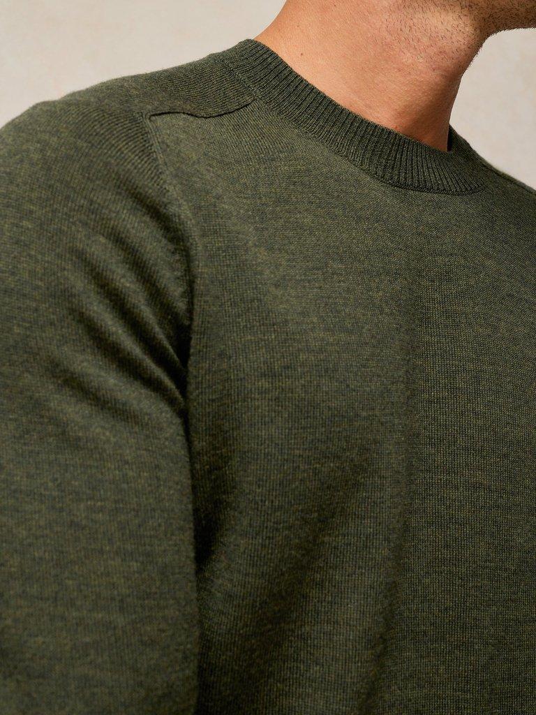 CONWAY MERINO CREW JUMPER in KHAKI GRN - MODEL DETAIL