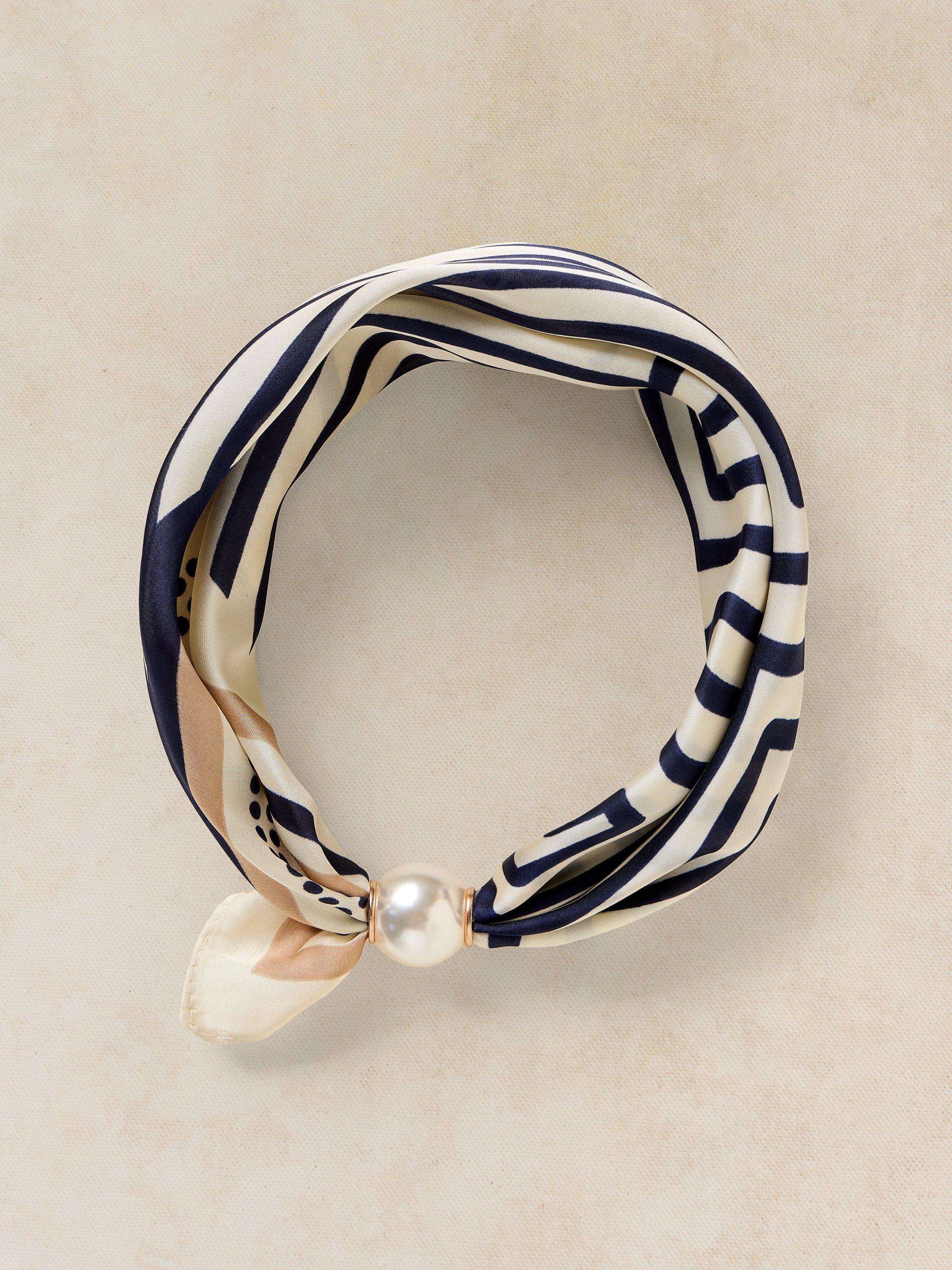 ALEXA SCARF NECKLACE