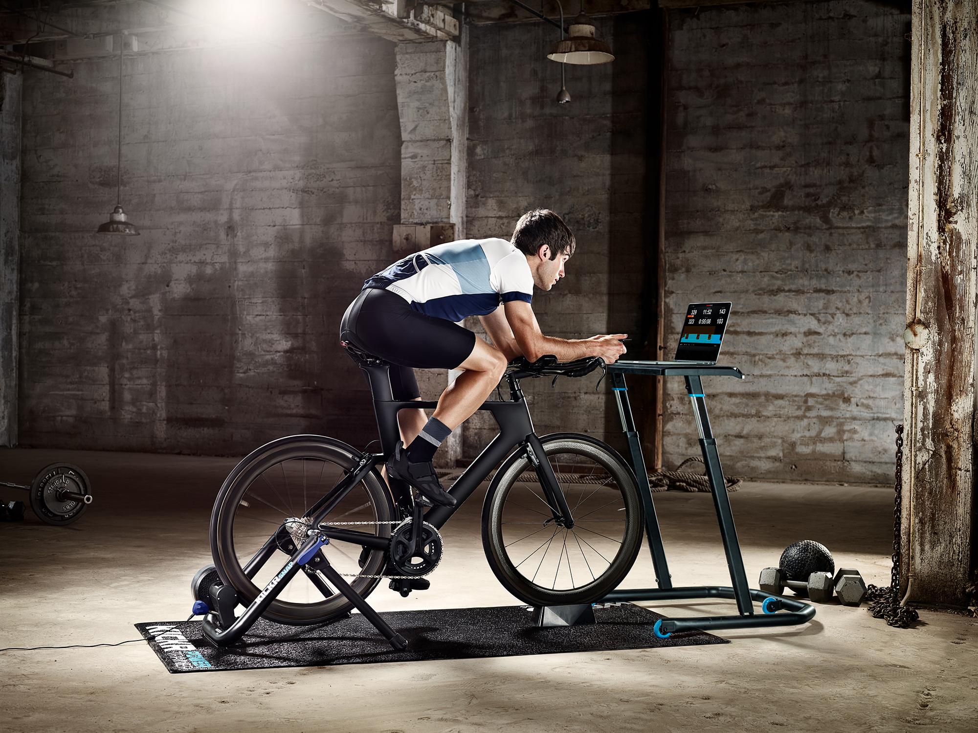 Велосипед для велопрогулок. Велосипед беговая дорожка. Велосипедные тренировки. Тренировка на велосипеде. Велосипедные тренировки.