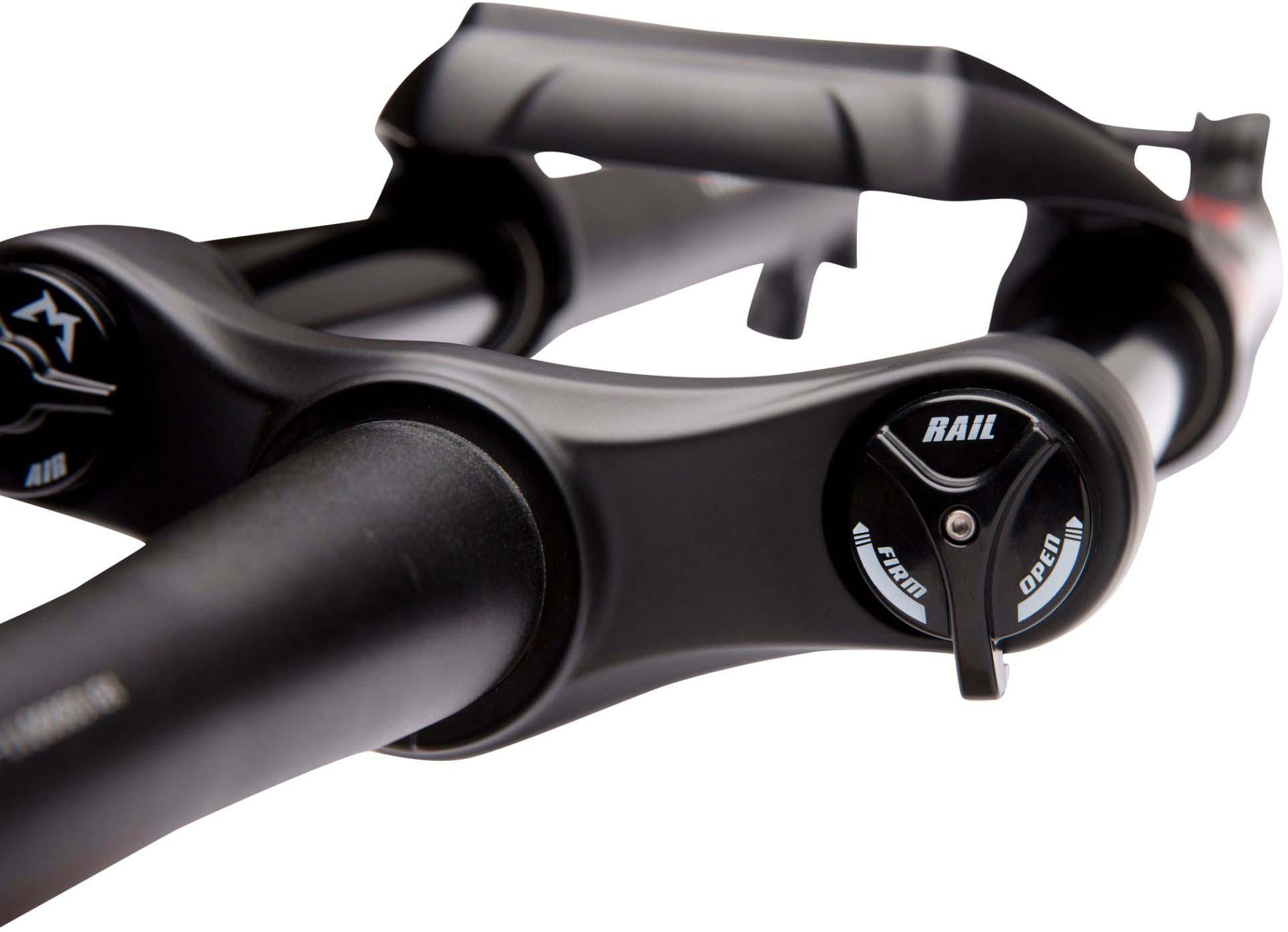 Marzocchi Horquilla de MTB Bomber Z2 29 A 120 RAIL 15QRx110 44mm