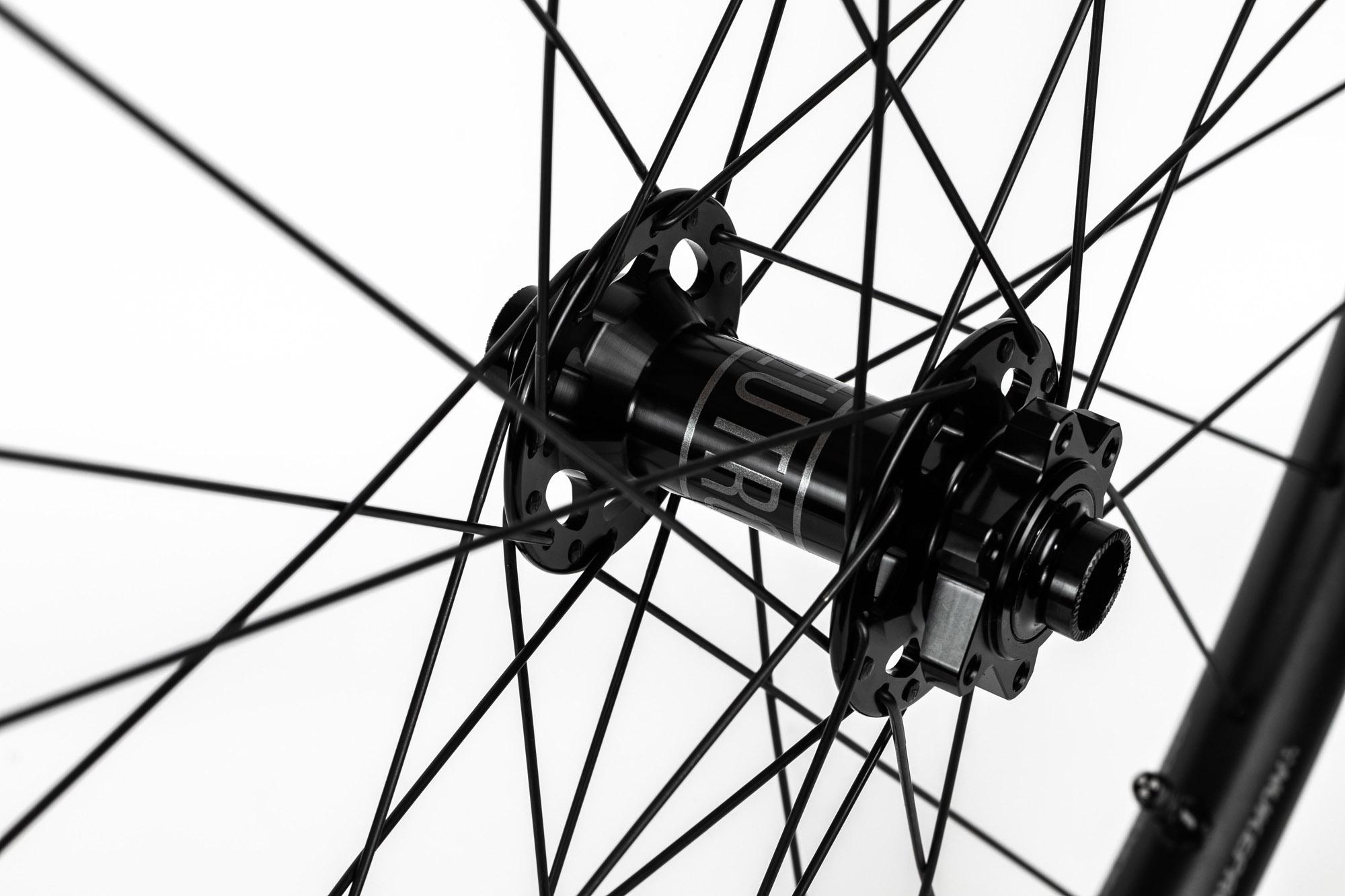 Nukeproof Neutron V2 Front Wheel Wiggle