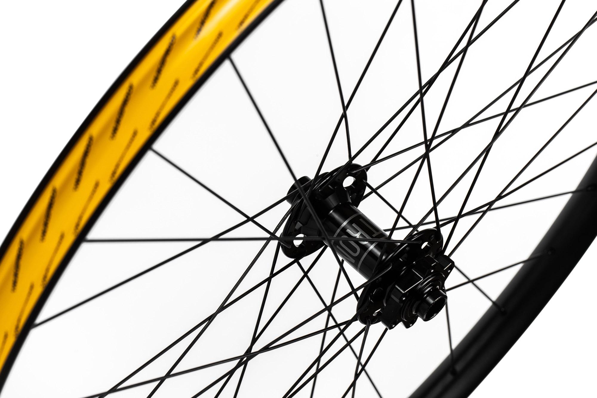Nukeproof Neutron V2 Front Wheel Wiggle