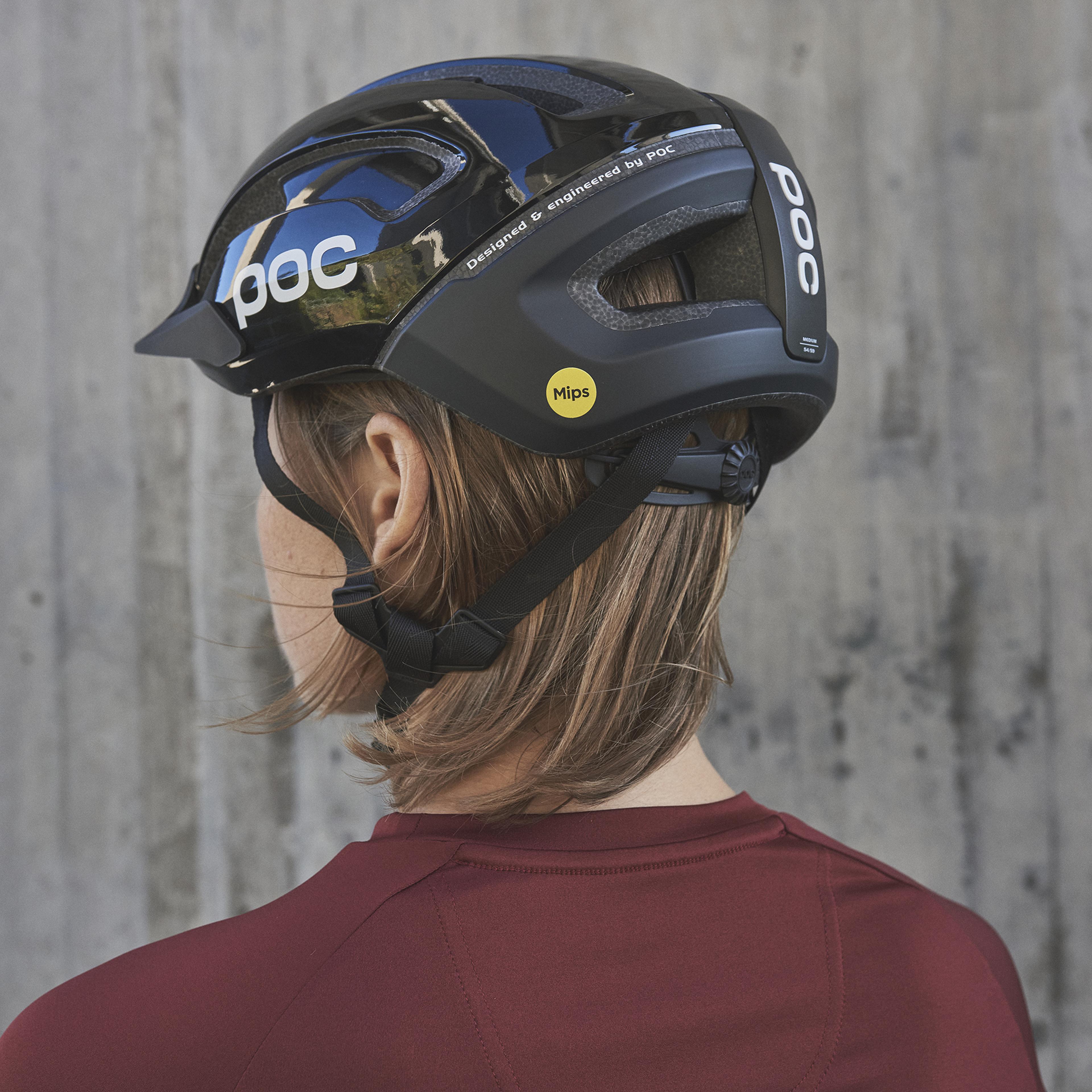 POC Omne Air Resistance MIPS Helmet | Wiggle