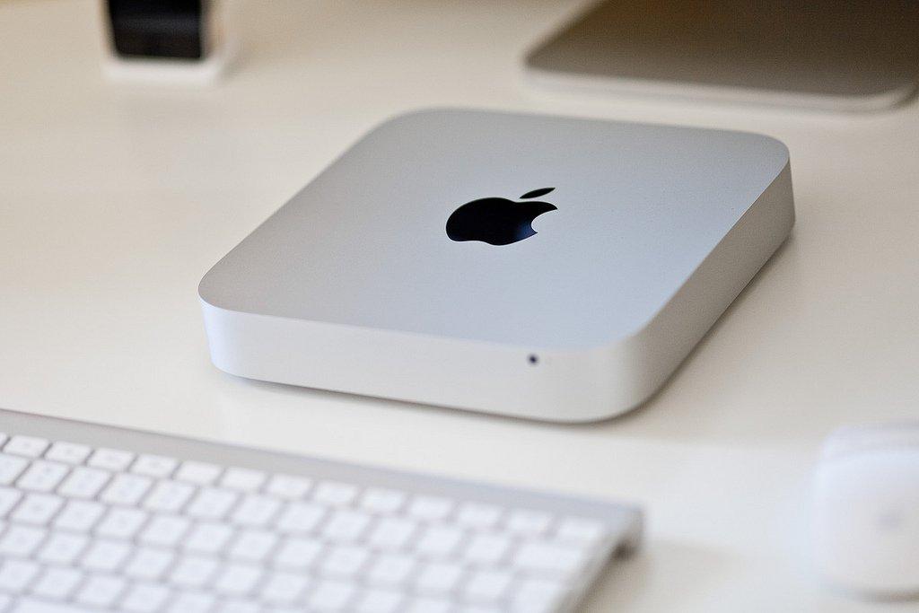 Apple MGEQ2AE/A Mac Mini Core i5 8GB RAM 1TB HDD