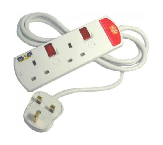 وصلة اشتراك كهربائية بـ ٢ مقبس كهربائي مع مفتاحي تشغيل وإيقاف من يو إم إس – طول ٥ متر – أبيض - TS2313N
