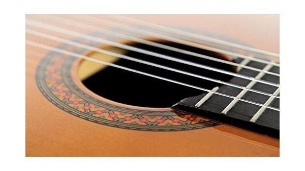 جيتار كلاسيكي سي٤٠ من ياماها - باللون الطبيعي