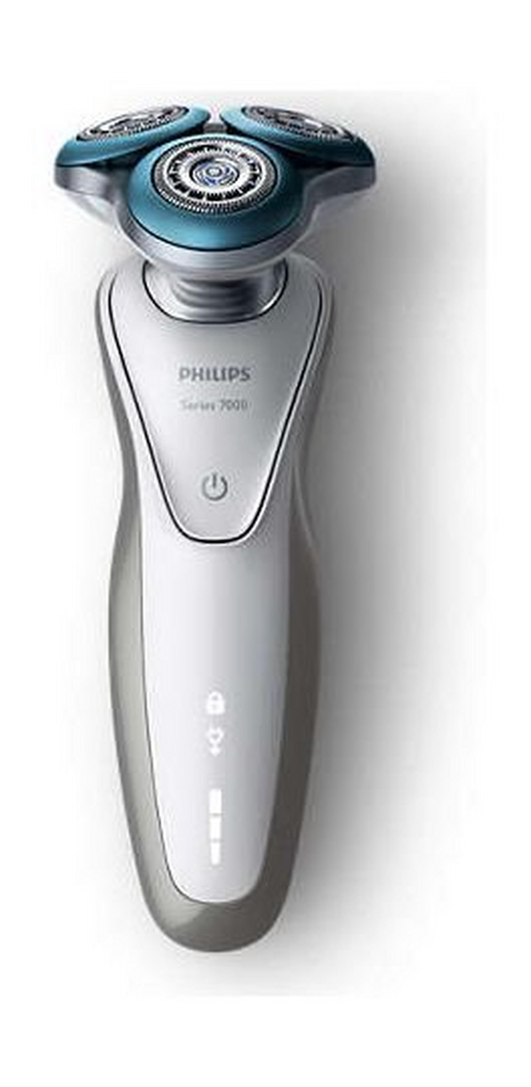 Philips Series 7000 Wet And Dry Electric Shaver (S7530/24) - Silver