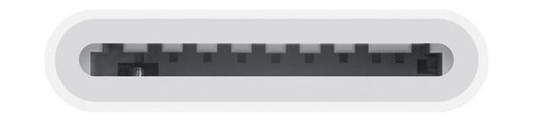 قاريء بطاقة الكاميرا إس دي بطرف لايتنينج من أبل – أبيض - (MJYT2AM/A)