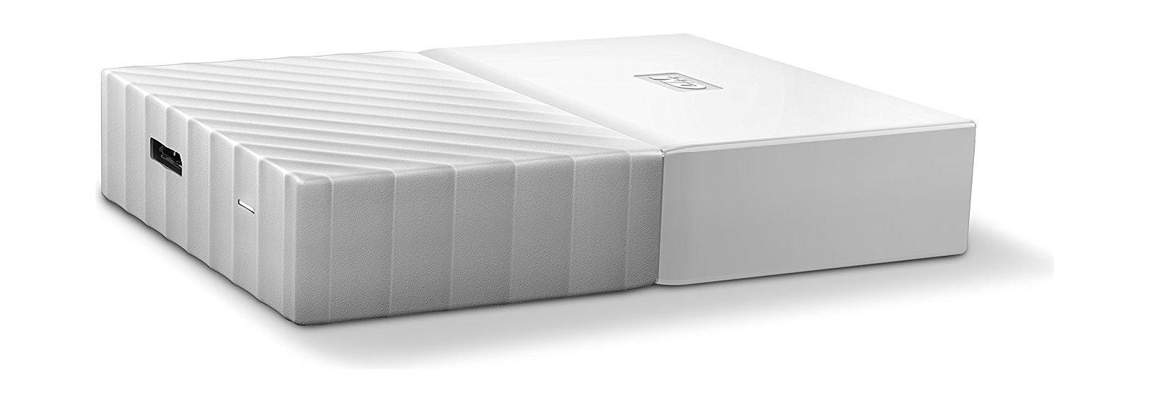 القرص الصلب الخارجي ماي باسبورت سعة ٤ تيرا بايت ومنفذ يو إس بي ٣,٠ من ويسترن ديجيتال - أبيض