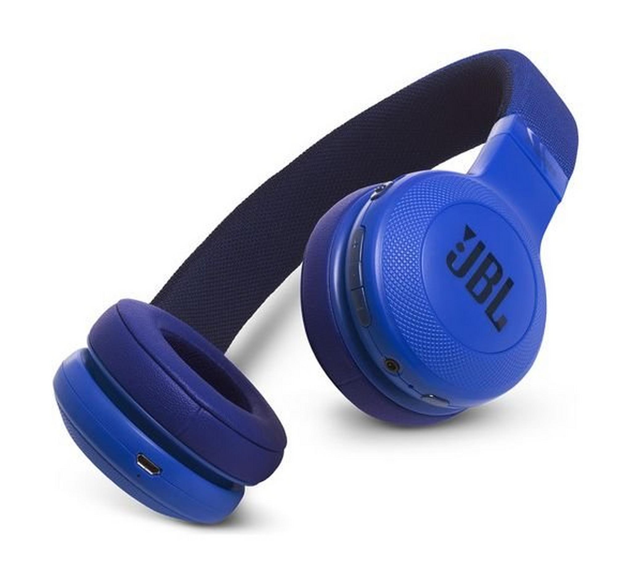 سماعة الرأس اللاسلكية جي بي إل بتقنية البلوتوث – أزرق (E55BT)