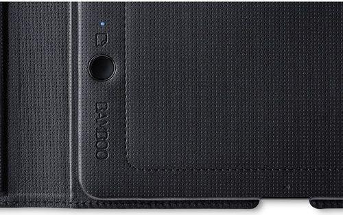 لوحة سمارت باد بامبو فوليو من واكوم (صغير) - أسود (CDS-610G)