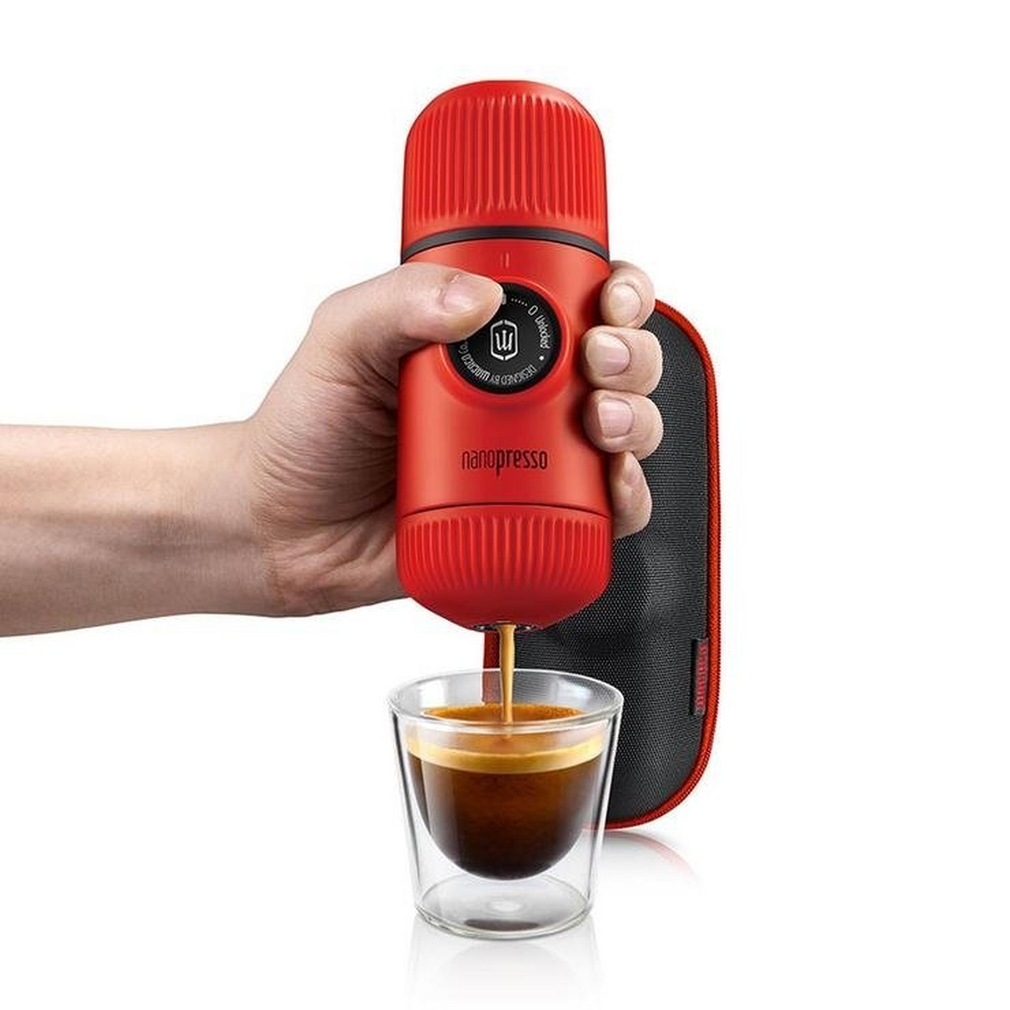نانوبريسو آلة صنع القهوة مع غطاء من واكاكو- أحمر (WC-NANOP-ERED)