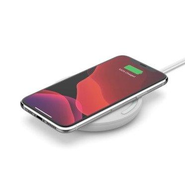 Belkin Boost Charge 10W Fast Wireless Charging Pad + Quick Charge 3.0 wall Charger - White