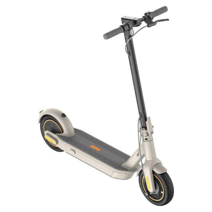 سكوتر ناينبوت ماكس جي 30ال اي كيك من سيجواي - أسود