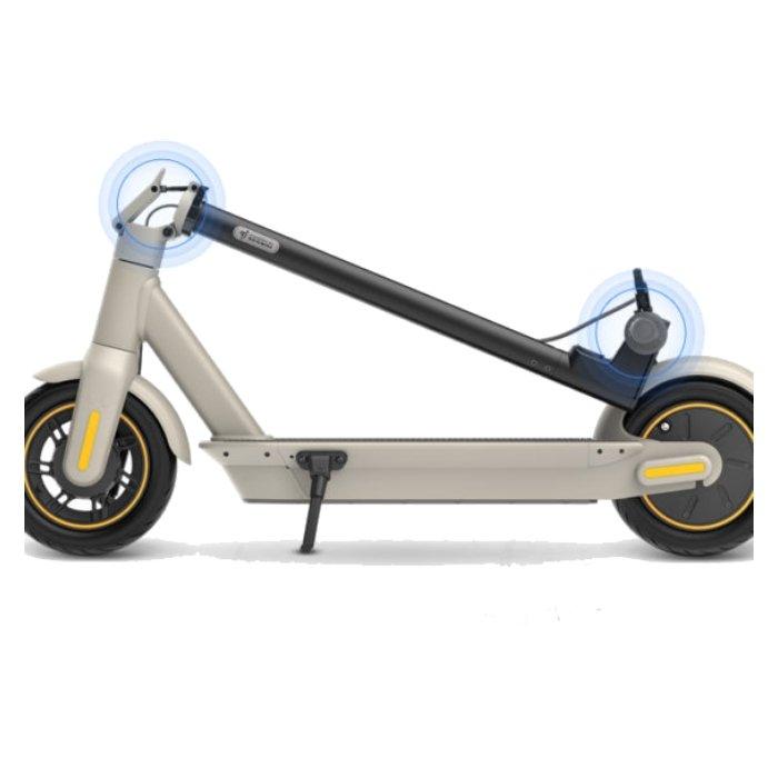 سكوتر ناينبوت ماكس جي 30ال اي كيك من سيجواي - أسود