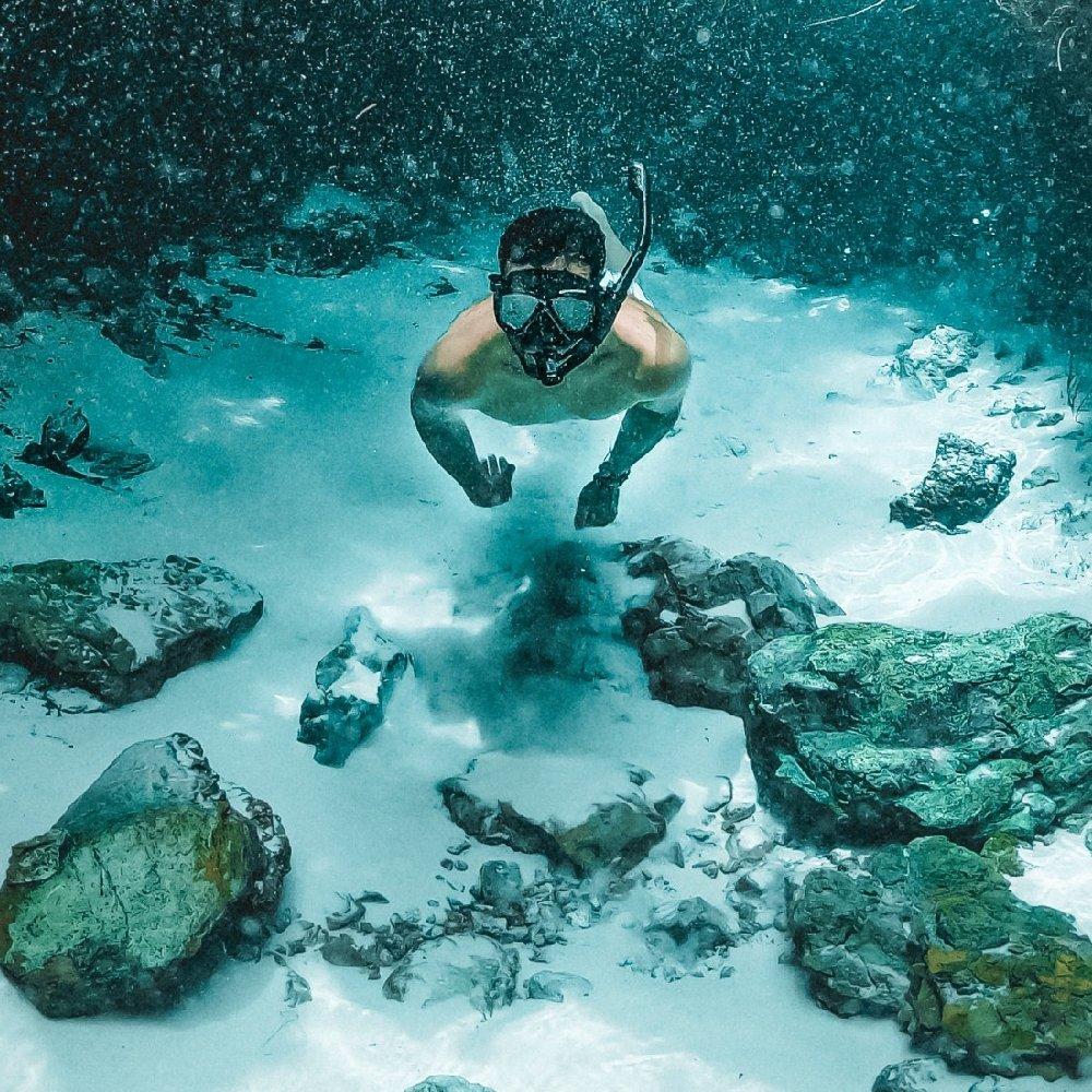 GoPro HERO11 Black + Accessories Bundle