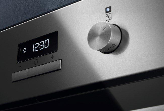 ELECTROLUX Built-In Electric Oven, 60cm, 71 Liter, KOFGH40X – Stainless Steel