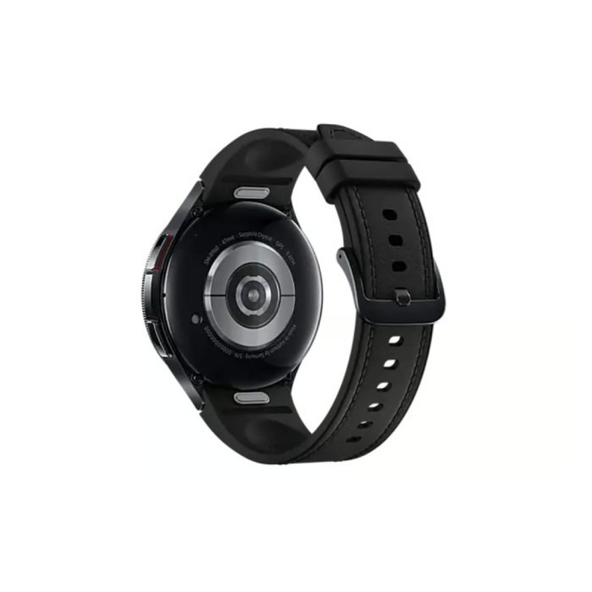 ساعة جالاكسي 6 للرجال، إصدار أسترو مقاس 47 ملم + سوار جلد وقماش من سامسونج، SM-R960NZKHMEA – أسود