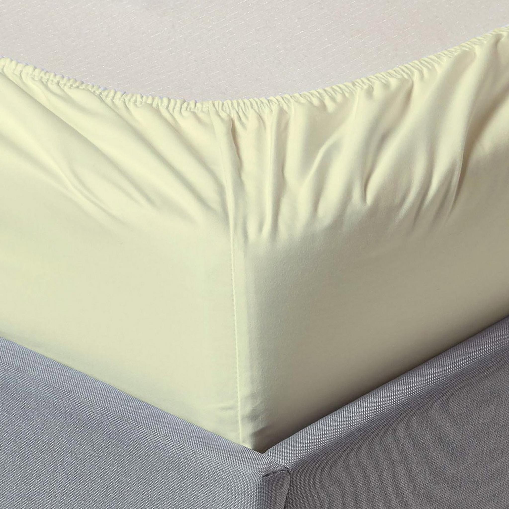 250 Thread Count Cotton Fitted Sheet Cream 160 x 200 Cm