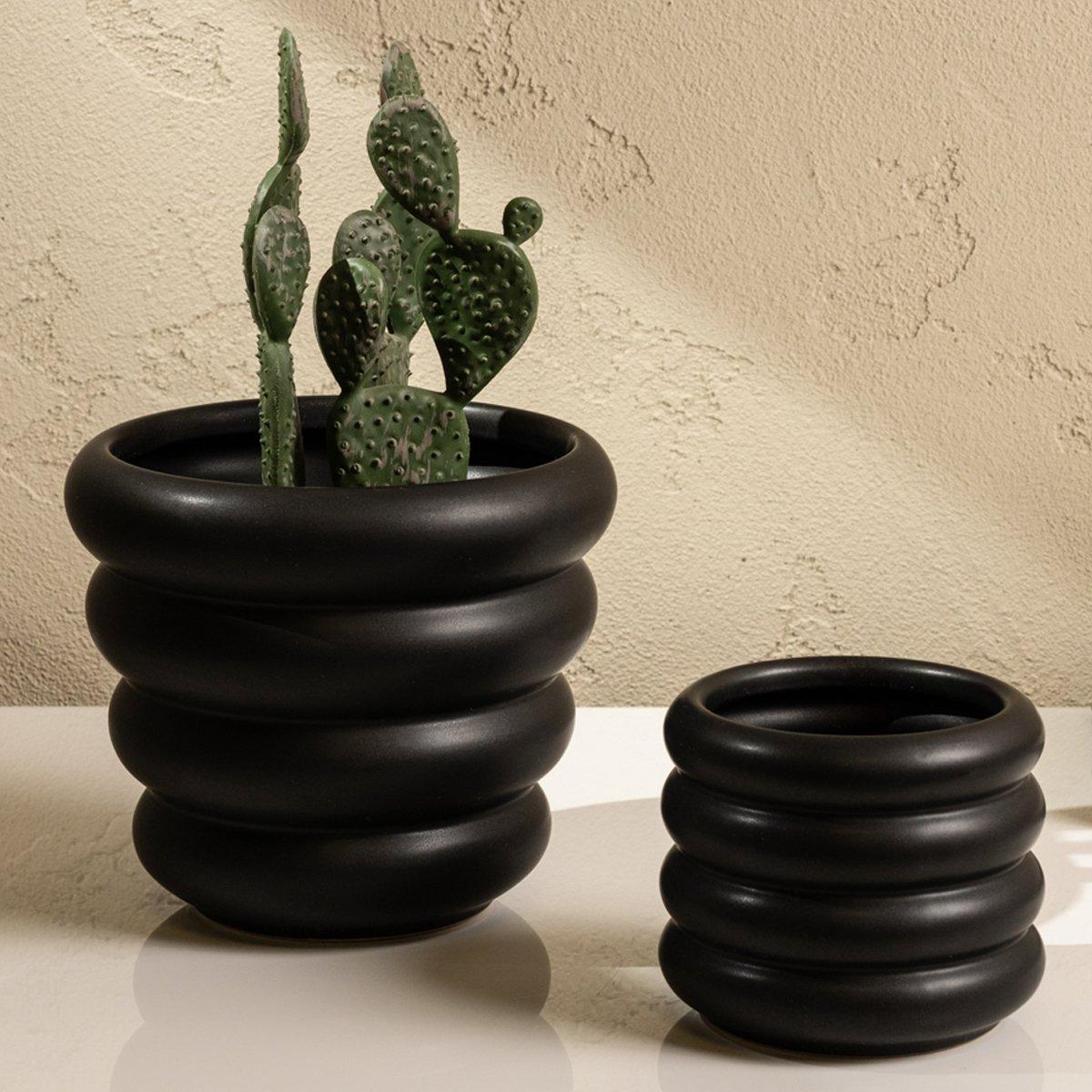 وعاء سيراميك إيلي أسود غير لامع 9.2×7.7 سم