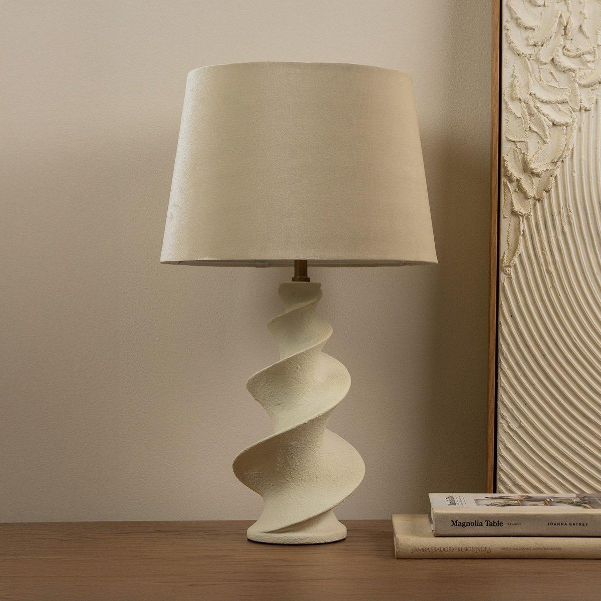 مصباح طاولة تويست أبيض 69 سم