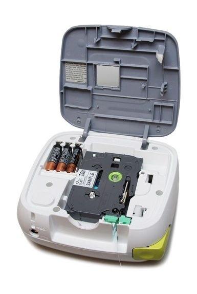 جهاز طباعة الملصقات باللغة العربية والانجليزية من برازار (PT-D200AR)