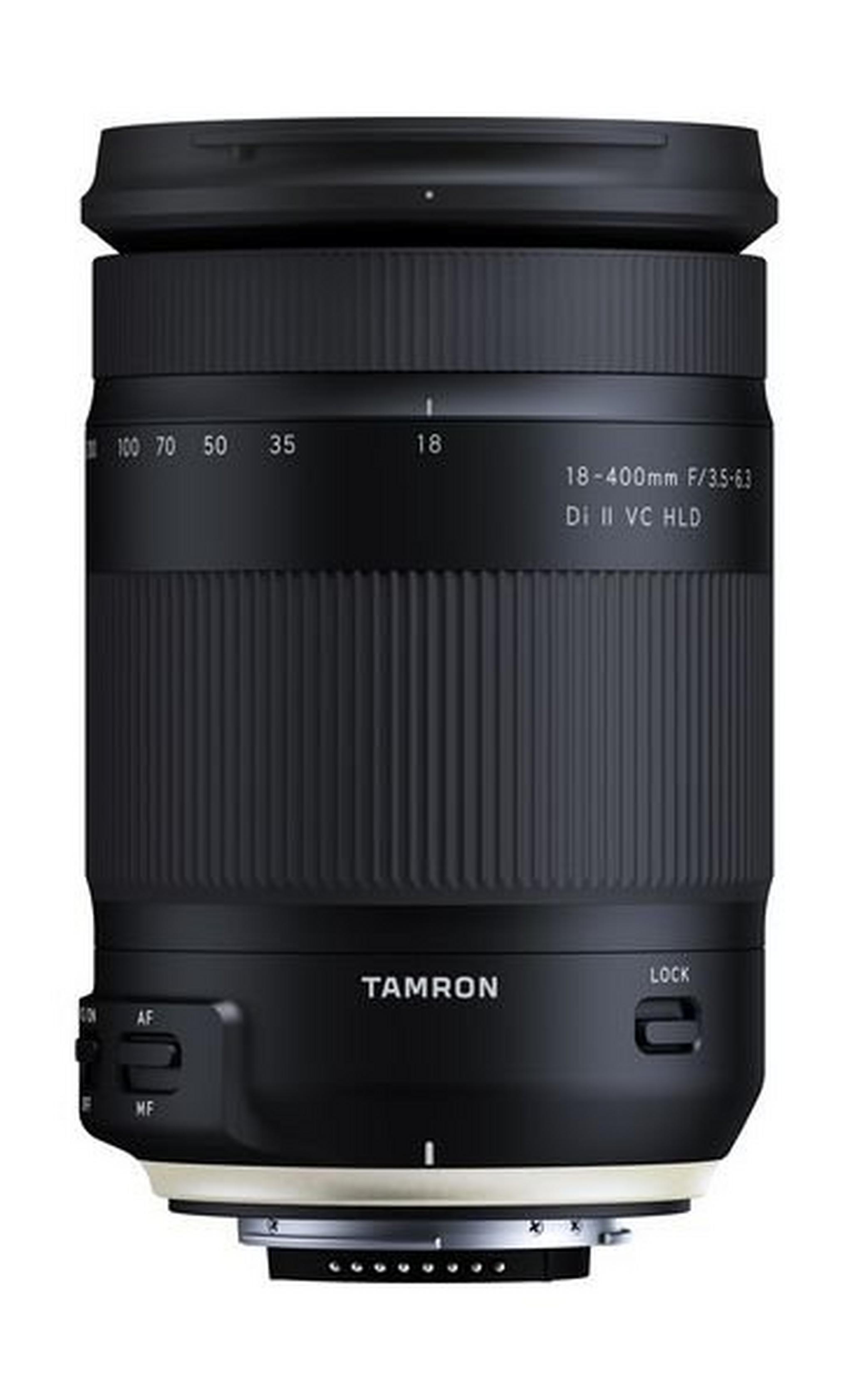 عدسة تامرون ١٨ - ٤٠٠ ملم لكاميرا نيكون بفتحة قياس إف / ٣,٥ - ٦,٣، وتقنية تعويض الاهتزاز (VC)، ومشغل عزم الدوران العالي / والمنخفض (HLD)