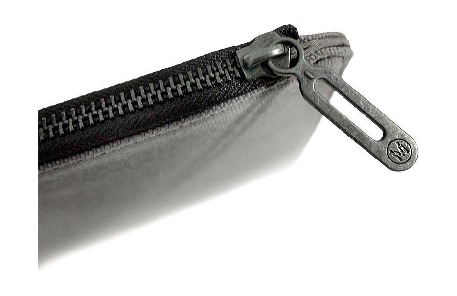 Monocozzi Gritty Ultra-Slim Sleeve For MacBook Pro 15-inch W/ USB-C & Macbook Air 13-inch - Black