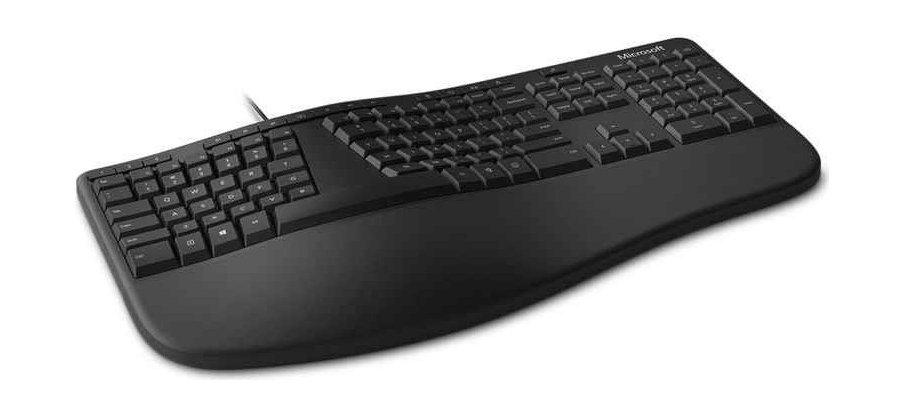 لوحة مفاتيح وماوس USB سلكي مريح لسطح المكتب من مايكروسوفت - أسود